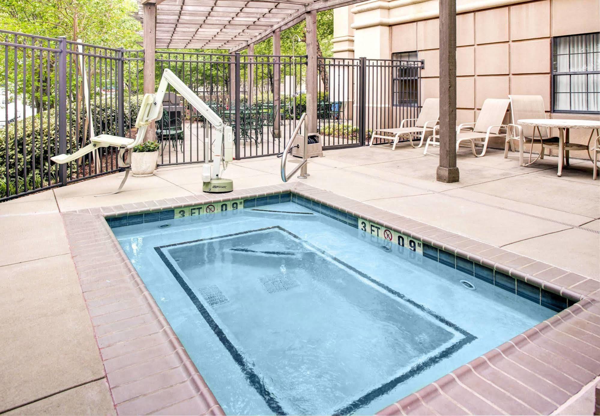 Towneplace Suites Atlanta Buckhead Exterior foto
